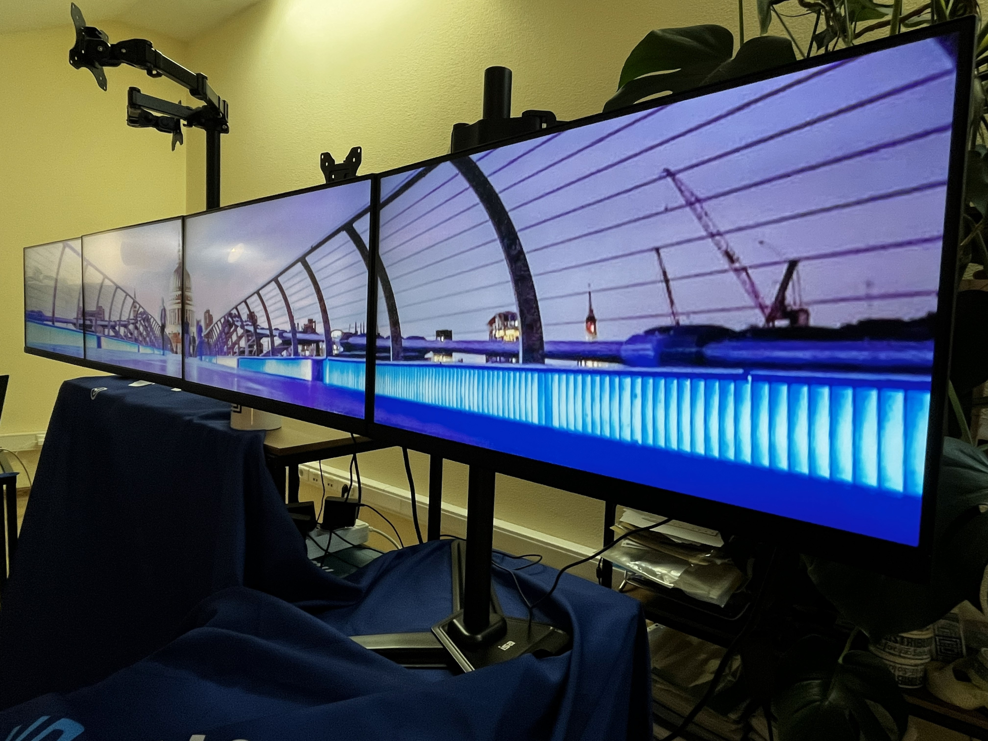 2025-12-19 17-33-44.jpeg 2025-12-19 17-33-44.jpeg